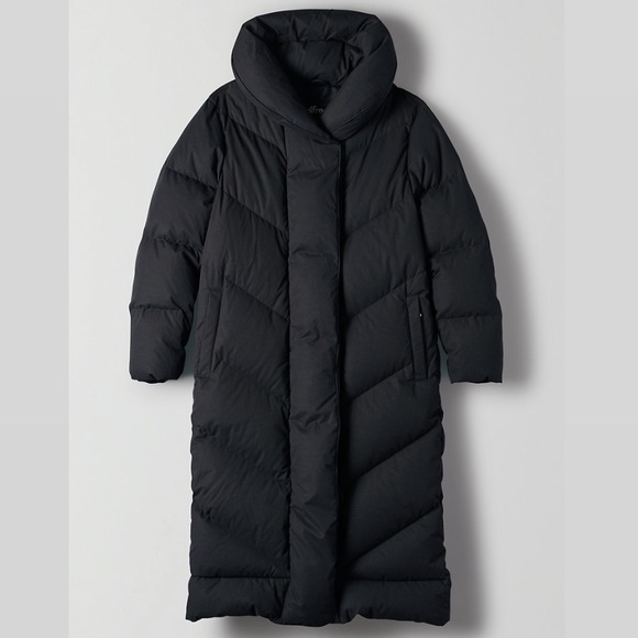 Nwt Aritzia Wilifred Black Duvet Coat 